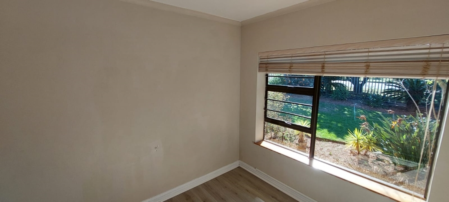 5 Bedroom Property for Sale in Ferreira Town Eastern Cape